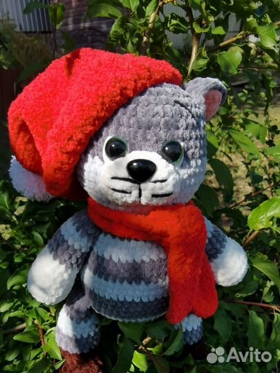 Вязаная игрушка ручной работы Кот Матроскин