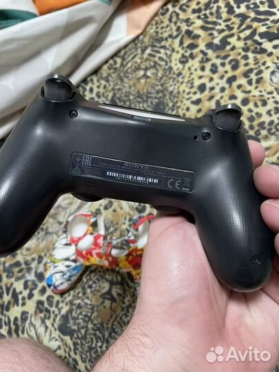 Оригинальный геймпад ps4 и зарядные устройства