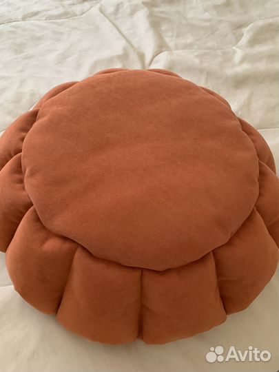 Лежанка для собак