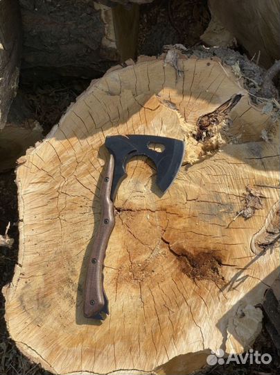 Топор кованый