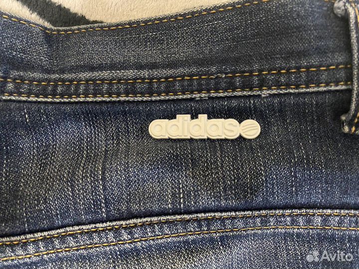 Джинсовые шорты adidas