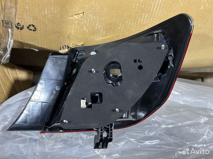 Задний левый стоп оригинал тойота камри 55