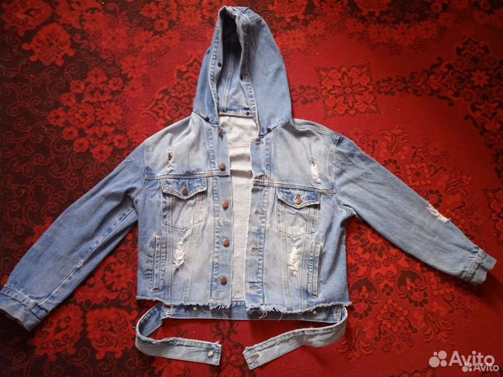Джинсовая куртка