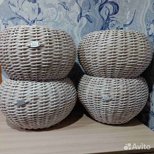 Кашпо из искусственного ротанга