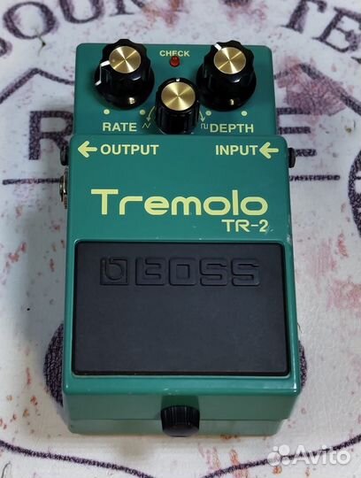 Педаль эффектов Boss Tremolo TR-2