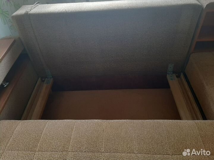 Угловой диван