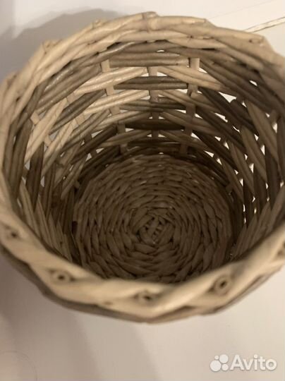 Корзина плетеная с крышкой