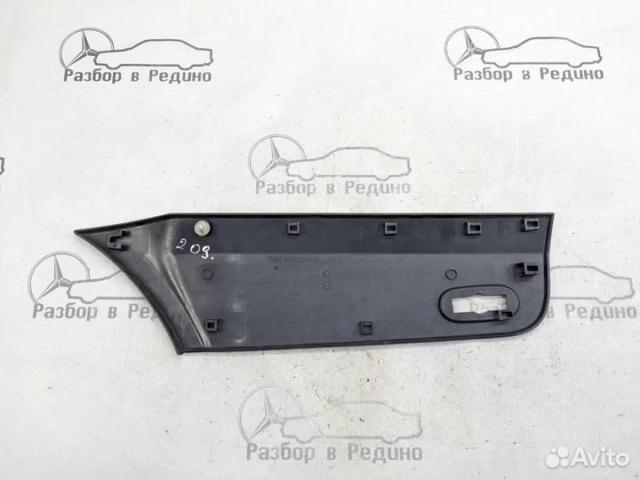 Молдинг крыла правый w906 Sprinter 651.955