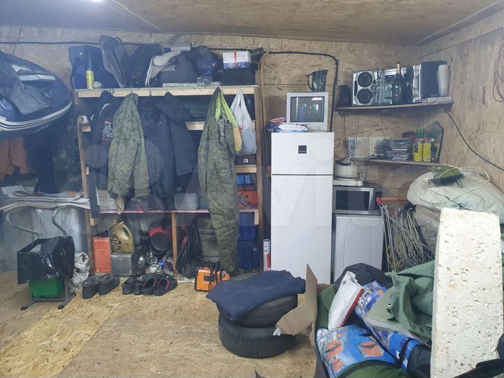 Гараж, > 30 м²