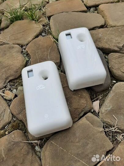 Диспенсер для аэрозольного освежителя воздуха tork