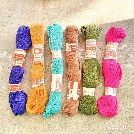 Нитки шелк, мулине, пуговицы