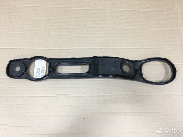 Консоль между сидений Nissan Terrano 3 D10