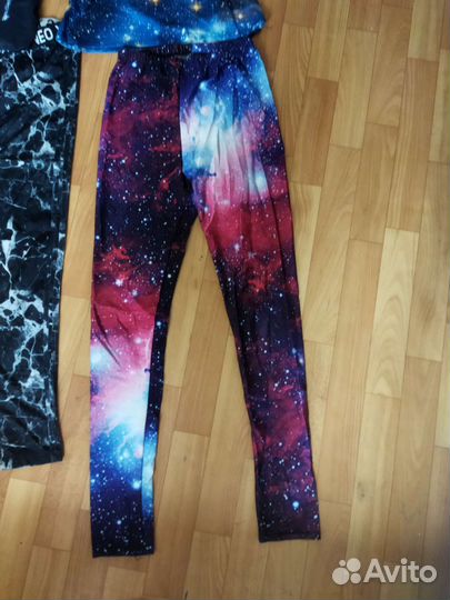 Лот спортивной одежды для фитнеса