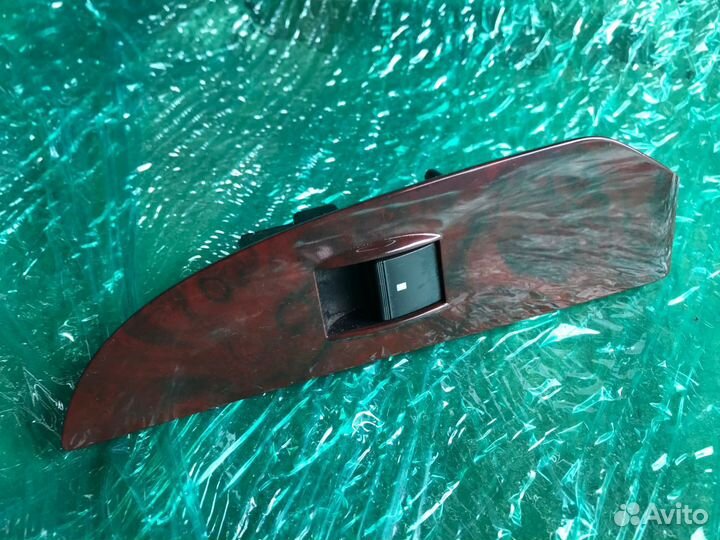 Кнопка стеклоподъемника Cadillac Escalade 06-14