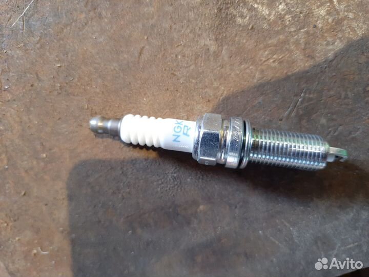 Свечи на Киа Сид 1.6 NGK lzkr6B10E