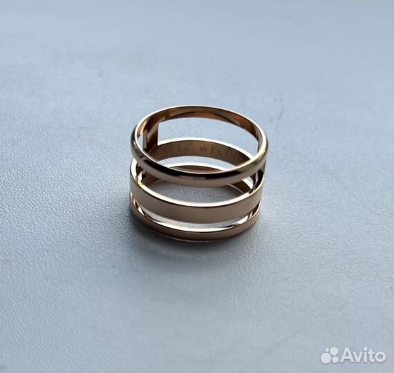 Кольцо Daniel Wellington