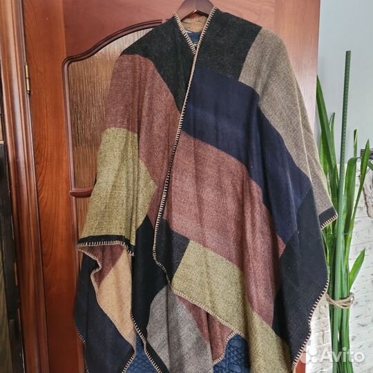 Пончо женское