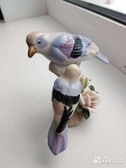 Статуэтка птички