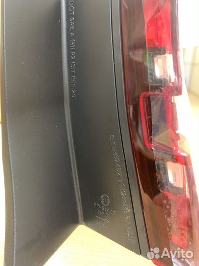 Фонарь наружный задний правый Genesis G80