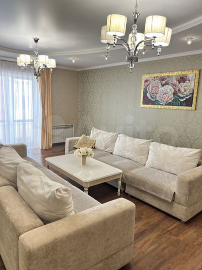 3-к. квартира, 110 м², 7/14 эт.