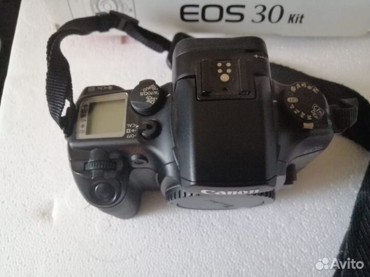 Фотокамера зеркальная пленочная Canon EOS 30 бу