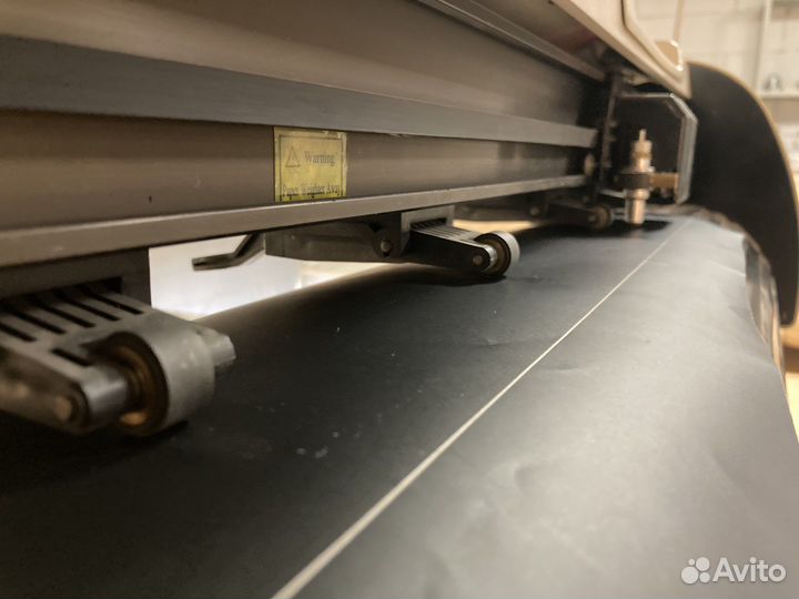 Реклама на окна, наклейки авто, шары, свадьбы и тд