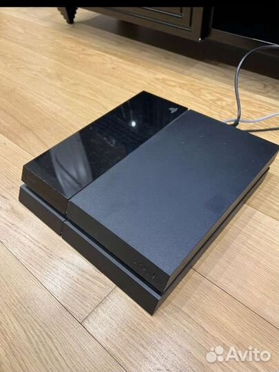 Sony PS4 + 3 джойстика