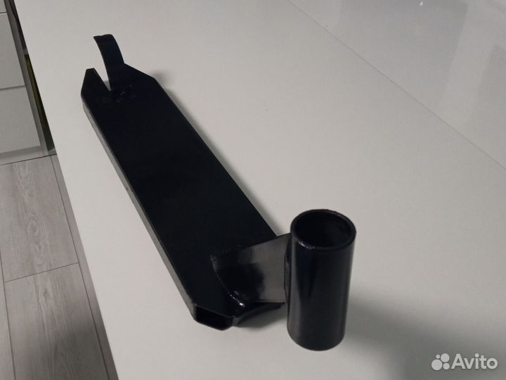 Чëрная дека на трюковой самокат