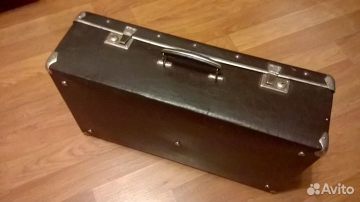 Предмет для фотосессии (чемоданы)