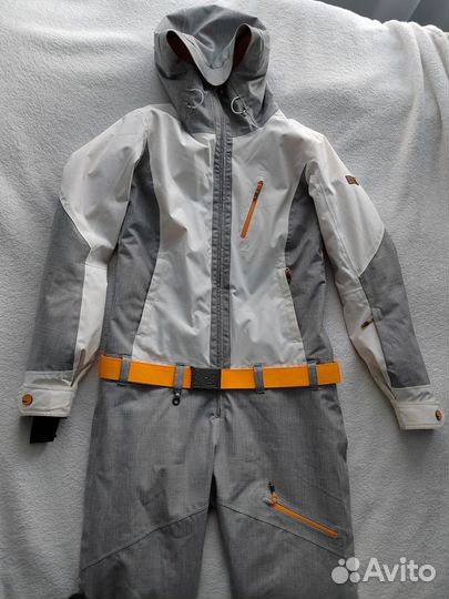 Горнолыжный комбинезон женский