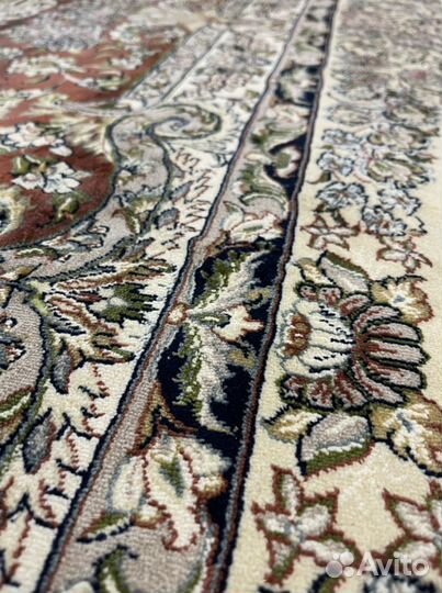 Ковер 100 шелк