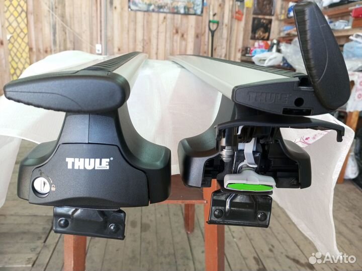 Багажник thule на гладкую крышу