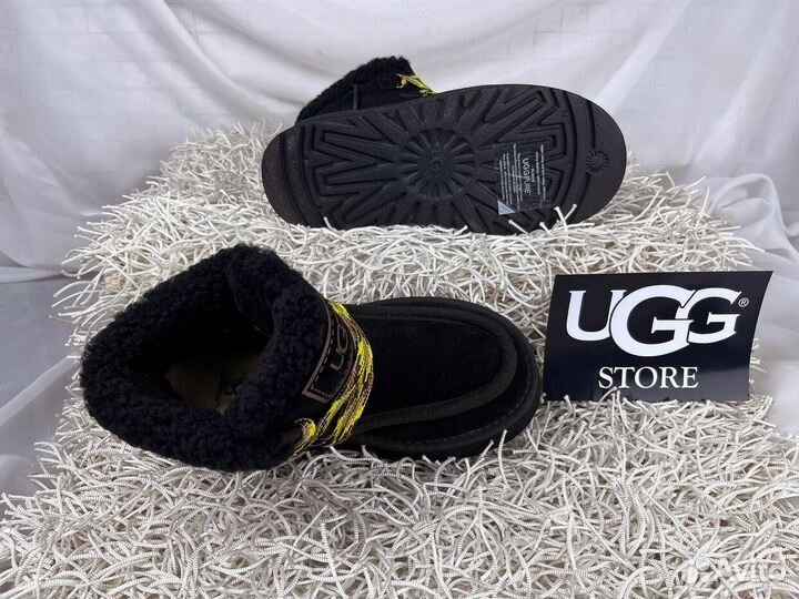 Ugg Funkarra Cabin Cuff Black