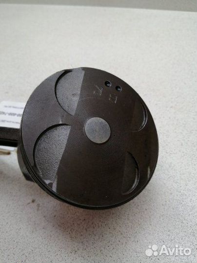 Поршень с шатуном правый Toyota Harrier MCU10W