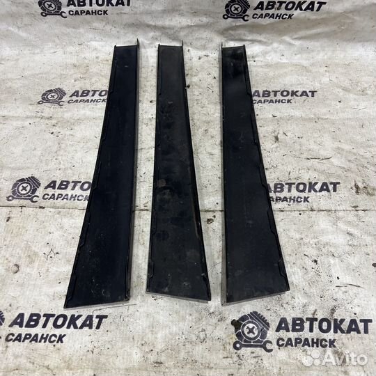 Накладка двери Mercedes W210