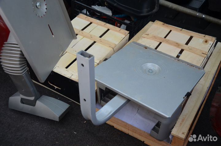 Полка подставка для телевизора (настенная)