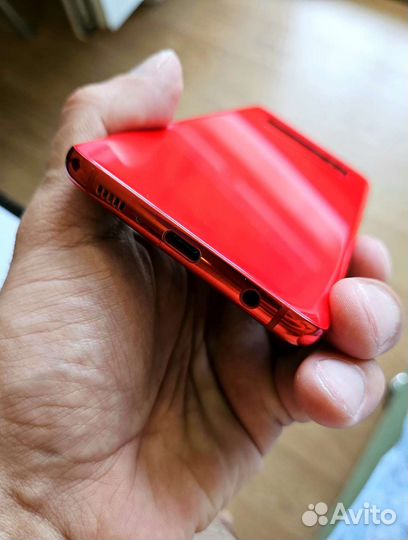 Смартфон samsung galaxy s10