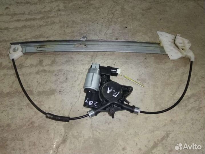 Моторчик стеклоподъемника передний левый Mazda 3 B