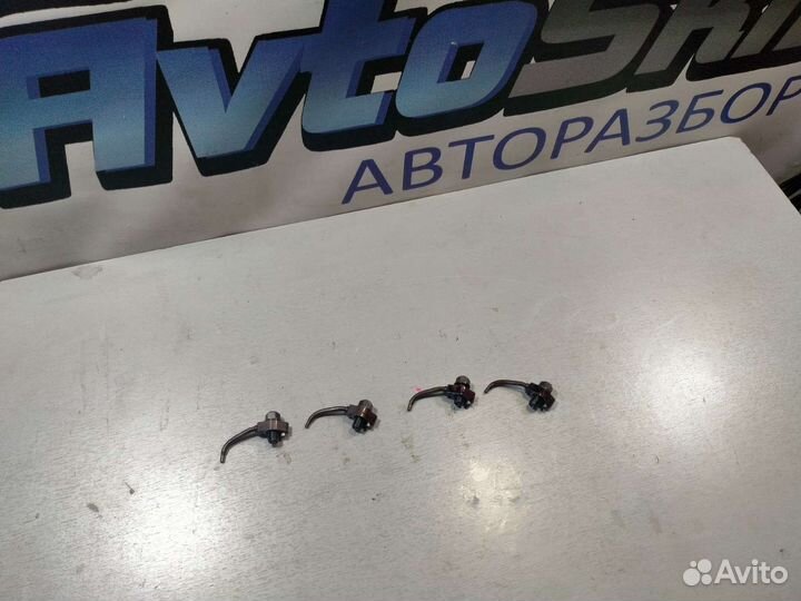 Форсунка маслянная Honda Accord 7 2.4