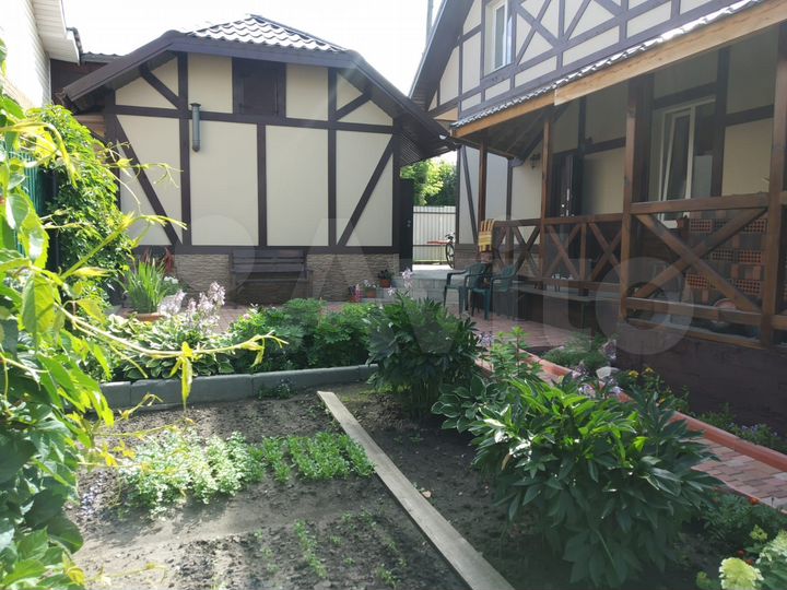 Дом 184 м² на участке 4,3 сот.