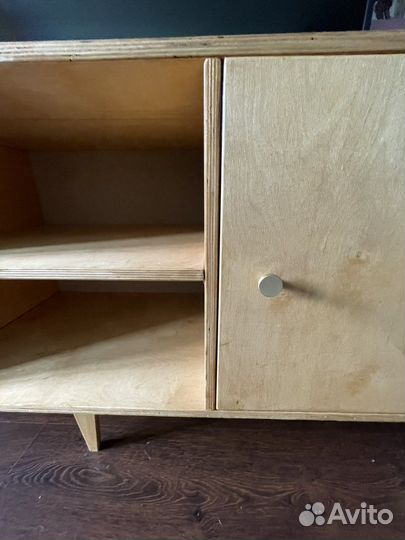 Тумба под телевизор ретро