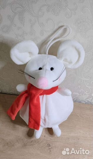 Мягкая игрушка мышка от новогоднего подарка