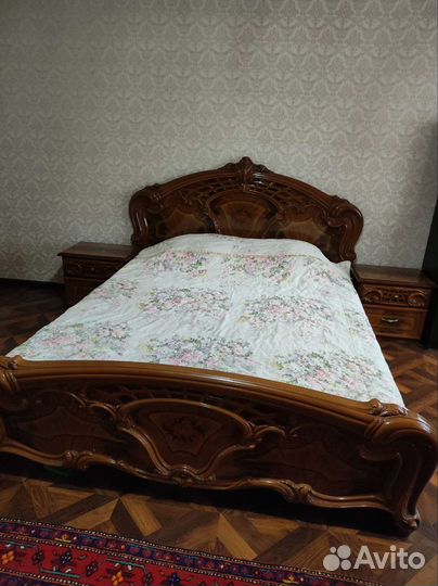 Спальный гарнитур бу