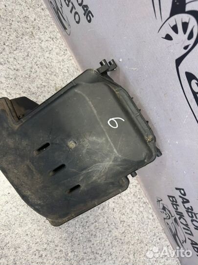 Корпус воздушного фильтра Nissan Almera G15