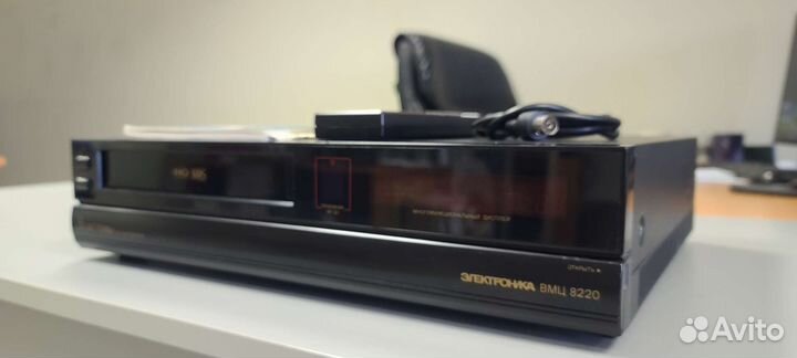 Видеомагнитофон Электроника вмц-8220
