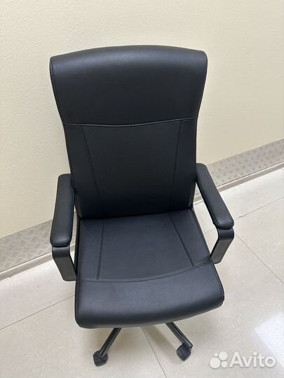 Компьютерное кресло IKEA идел