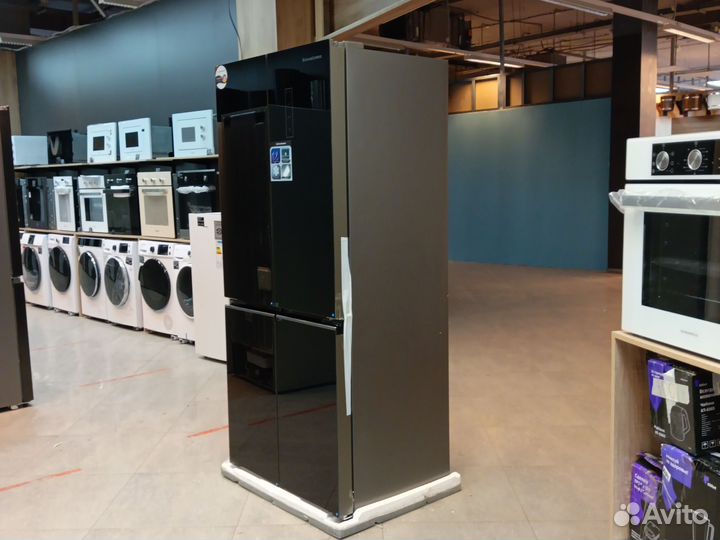 Холодильник Schaub Lorenz SLU X495GY4EI