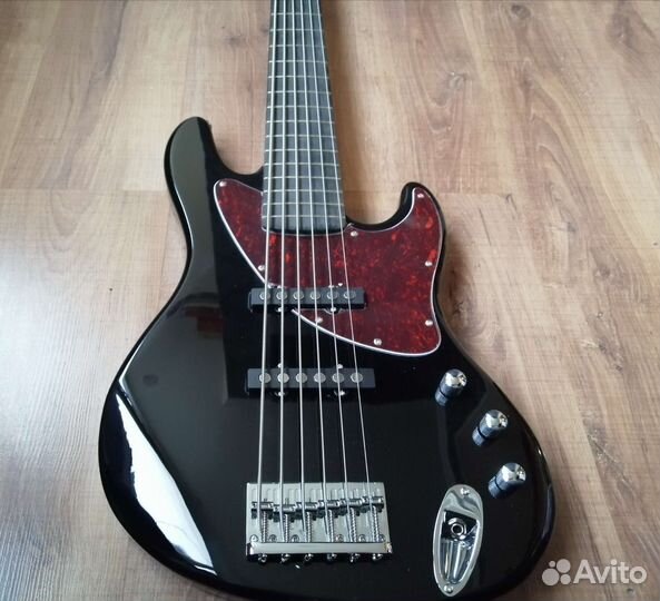 Fender jazz Bass Custom 6-String Steve Bailey JB