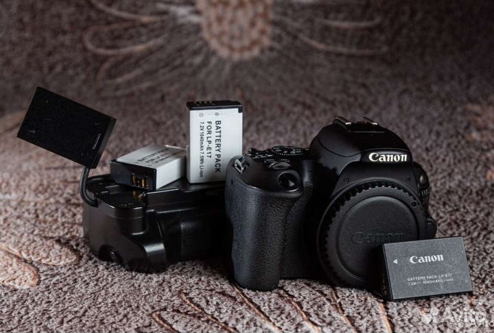 Canon 200d тушка Зеркальный фотоаппарат