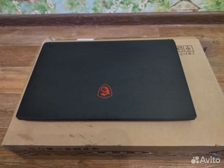 Игровой ноутбук msi 17 3